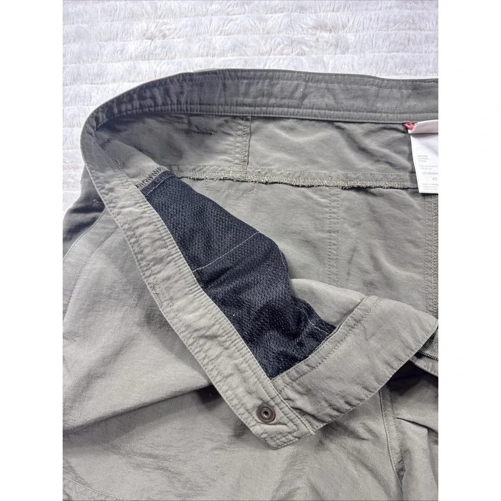 North Face Mens Shorts 42 Nylon Rip Stop Tan Travel Hiking Outdoor Fishing Green
